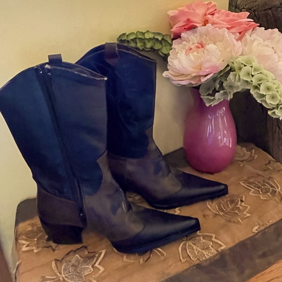 Price Cut!! UNIQUE Cowgirl boots hand made in Mexico. Size 6.  NWOT. - Picture 3 of 15